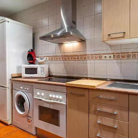 1 Bedroom In Apartament